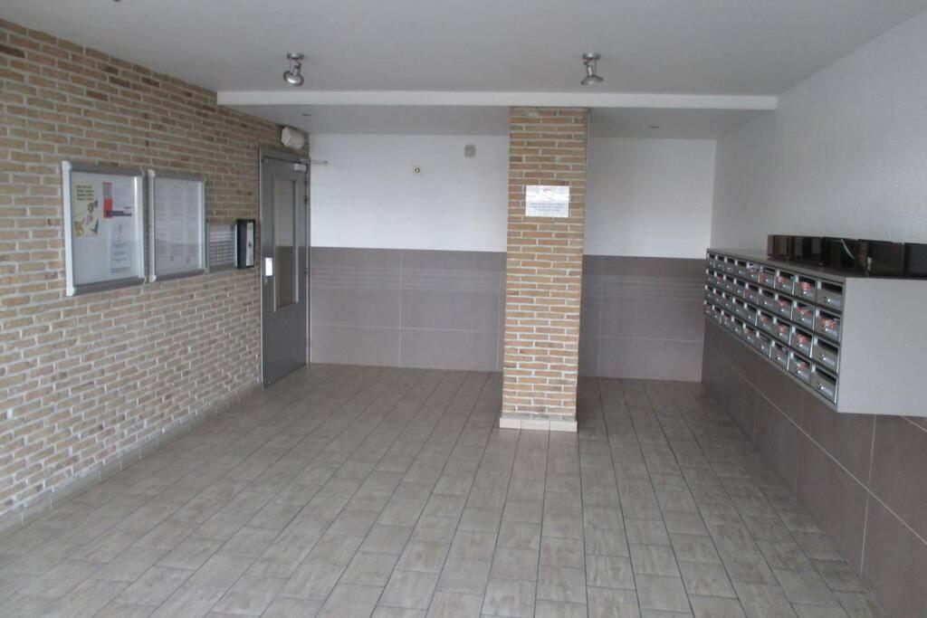 Appartement Residentie Astrid Met Private Parking Bredene Kültér fotó